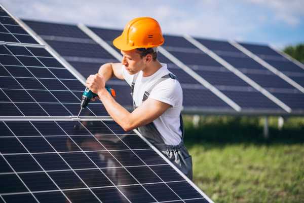 Instalador de Painéis Solares no Brasil: Carreira em Ascensão e Novas Perspectivas Profissionais